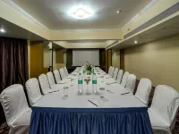 Ramee Guestline Hotel Juhu Hoteles cerca de ISKCON - Sociedad Internacional para la Conciencia de Krishna