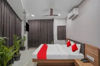 Hotel Sukoon, Best Luxurious Hotel Rooms in Surat City Center - Hot Tub
