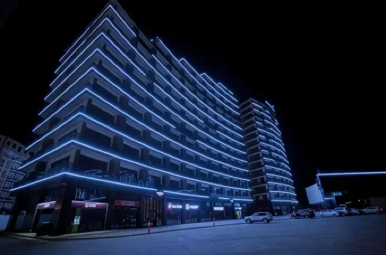 巴統歐爾福里亞公寓住宅飯店