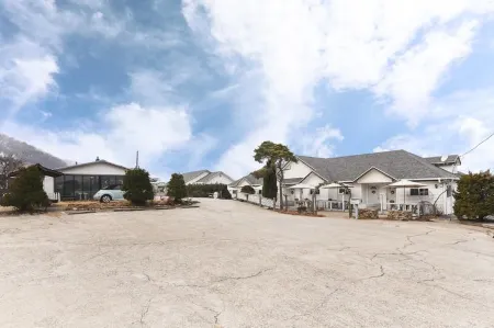 Ganghwado Shore Sound Pension Отели рядом с достопримечательностью «Bomunsa Temple»