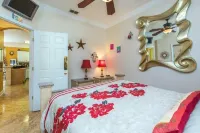 "southern Charm" 4 Bed & 2 Bath Private Pool Home 4 Bedroom Villa by RedAwning Hotels near Highlands Reserve Golf Club