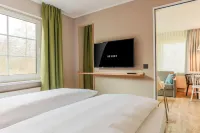 BEECH Resort Fleesensee Отели в г. Носсентинер-Хютте