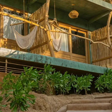 Cocos Hotel