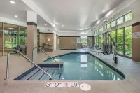Cambria Hotel Madison East - piscine