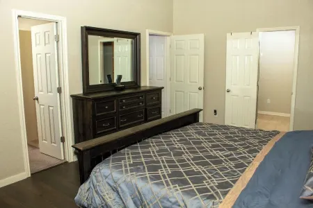 Converse retreat just 19 minutes from Frost Bank Center