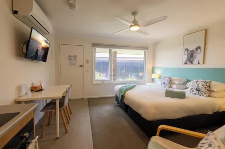 Botanic Apartments Отели в г. Уоррнамбул