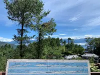 Hotel at the End of the Universe - Mountain view
