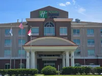 Holiday Inn Express & Suites Smithfield - Selma I-95 Hotels in Smithfield