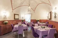 Castello di Pontebosio Luxury Resort Hotels in Massa-Carrara