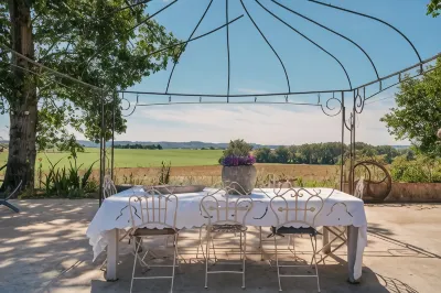 Demeures & Châteaux le Clos Luly Hotels in Pontivy