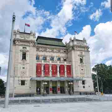 Lumiere Luxe Suites Hotel Exterior