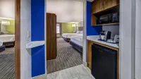 Holiday Inn Express & Suites Crossville