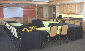 AmericInn by Wyndham Oswego