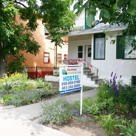 Kelowna Okanagan Lake Hostel