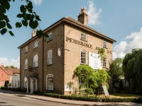 The Pembroke Arms Hotels in Broad Chalke