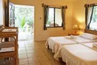 Easy Diving and Beach Resort Hotel a Sipalay City
