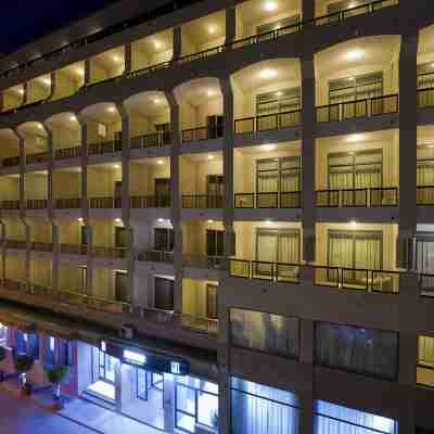 Alexandra Hotel Hotel Exterior