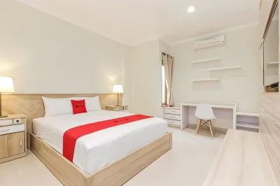 RedDoorz Premium near Ragunan Zoo 2 Hotel dekat Perlengkapan TNI - PD. Cipta Wira Yudha