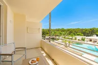 Hotel Rosella Affiliated by Intelier - Kolam Renang