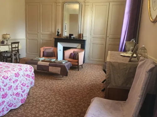 Château de Pintray Hotels in Noizay