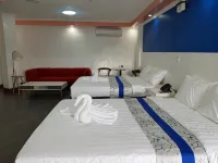 Santiago Cove Hotel and Restaurant