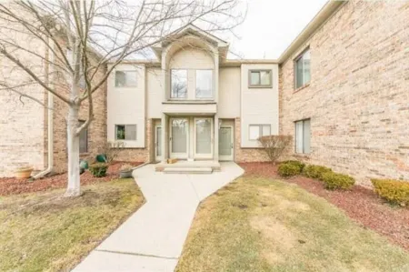 Ruby's private 2-bedroom home with parking. Recently renovated with flooring.