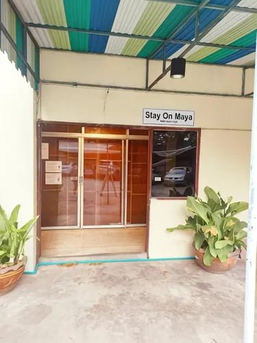 รูปภาพของสเตย์ ออน มายา