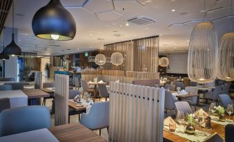 Hotel Seven
