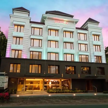 Hotel Span International Отели рядом с достопримечательностью «Марин Драйв»