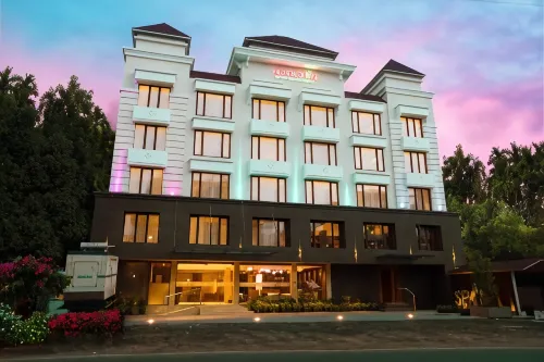 Hotel Span International - ที่มีที่จอดรถ