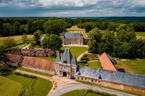 Le château de Bonnemare - Bed and Breakfast Hotels in Farceaux