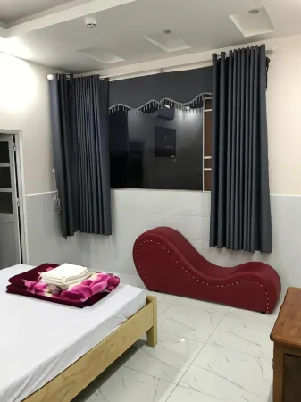 Hoang Anh Hotel Отели в г. Thi xa Di An