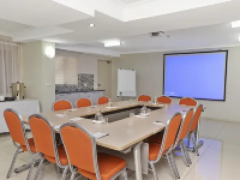 伯伍德舒適套房酒店 寶活酒店