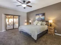 Relaxing Pool Home! Spacious 3 BR Home with Private Pool Minutes Away from Lake