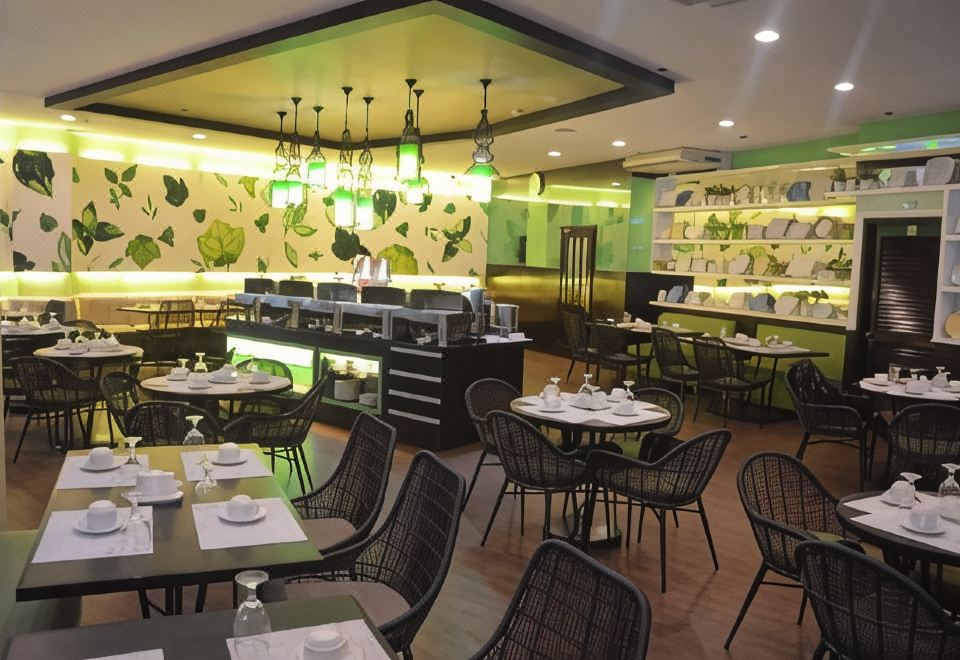 El Cielito Hotel Sta. RosaOver view