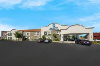 Best Western Lanai Garden Inn  Suites Hotel in zona Happy Hollow Park and Zoo