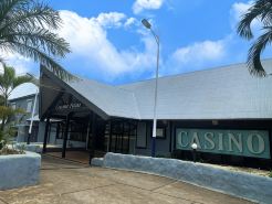 Coconut Palms Resort & Diamond Casino