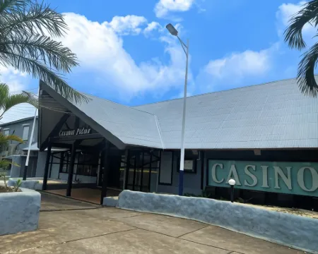 Coconut Palms Resort & Diamond Casino Hotels in Efate