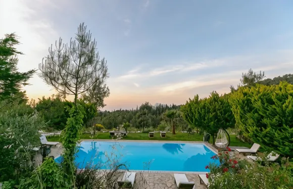 奧林匹斯山旅館