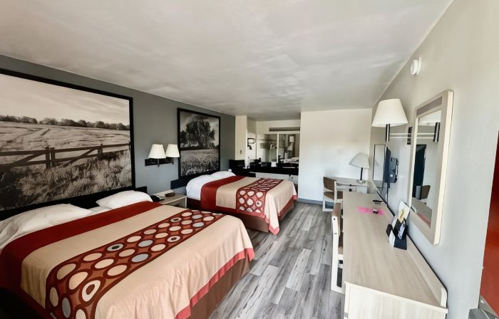 Super 8 by Wyndham Athens TX