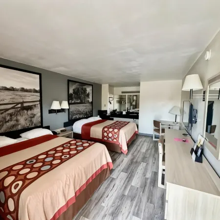 Super 8 by Wyndham Athens TX