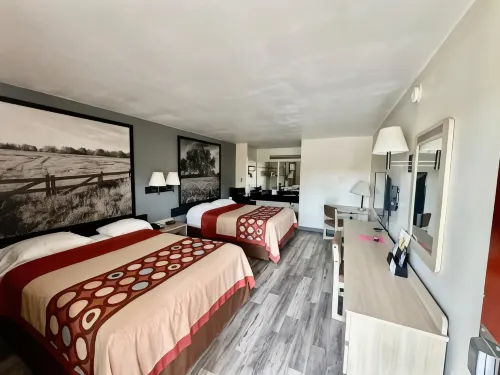 Super 8 by Wyndham Athens TX Hotels in Athens