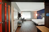 Tru by Hilton Denver, PA