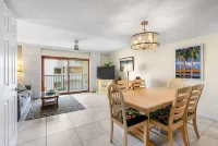 Well-appointed condo on uncrowded Ormond Beach