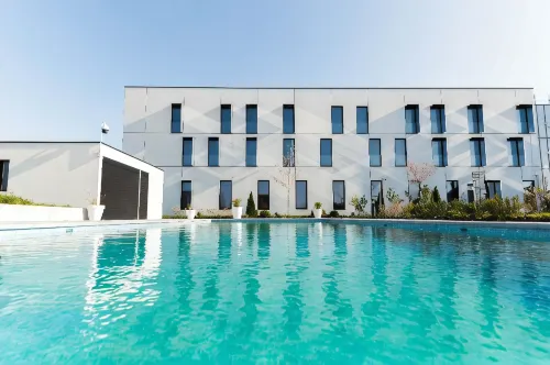 Hotel Dali Val d'Europe Tapestry Collection by Hilton