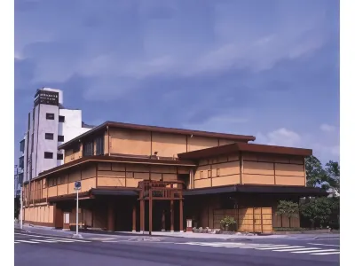 Dantokan Kikunoya Hotel dekat JR Katata Station