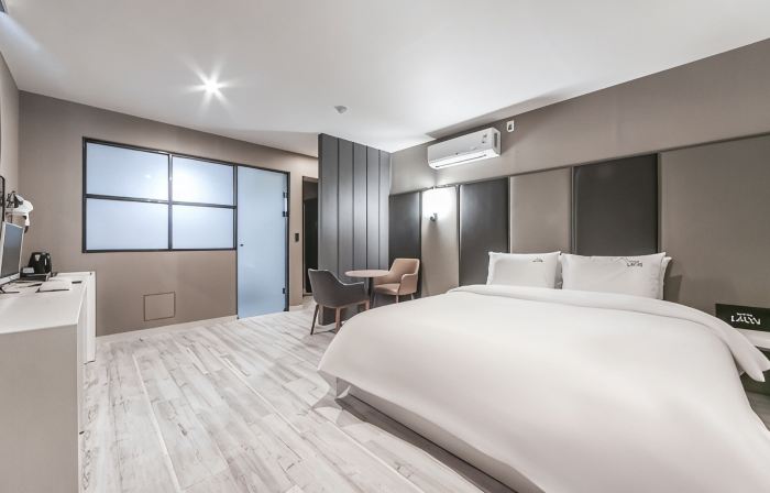 Changwon Myeongseodong Hotel Laon