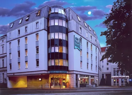 City Park Hotel Отели в г. Лебус