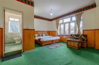 Magellan's the Grand Lachen Hotel a 