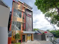 Premier Guest House Yogyakarta Hotels in Purwomartani